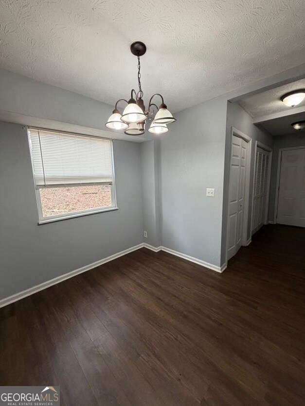 Building Photo - 804 Emerald Forest Cir SW