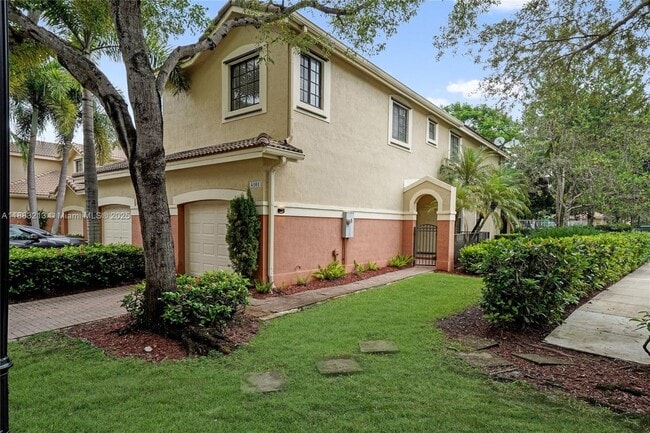 Building Photo - 4101 Forest Dr