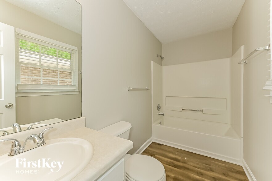 Building Photo - 128 Bryant St