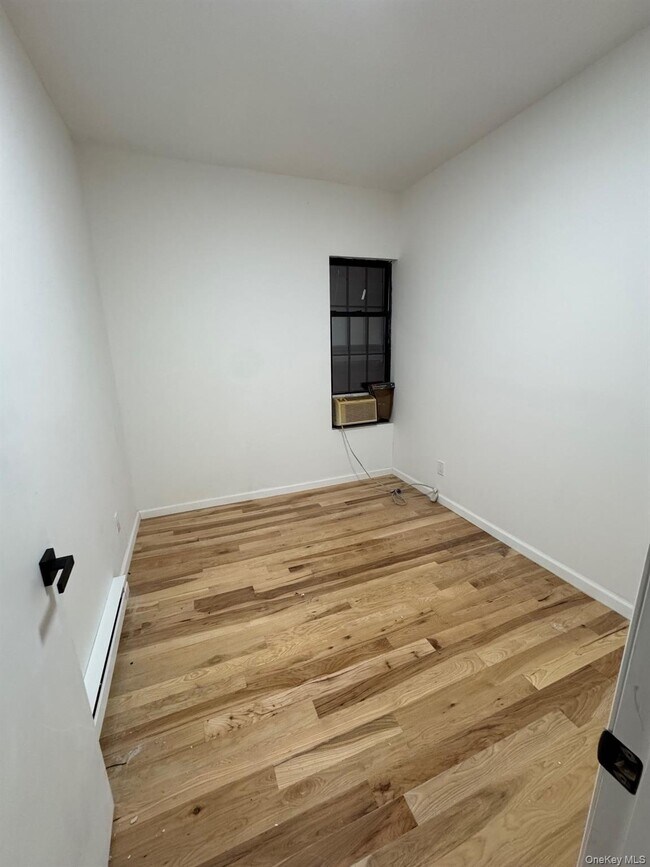 Building Photo - 1827 Amethyst St