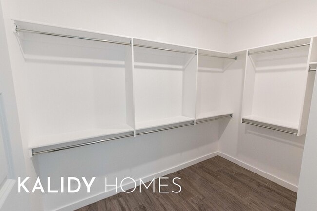 Building Photo - 1715 Kalidy Dr