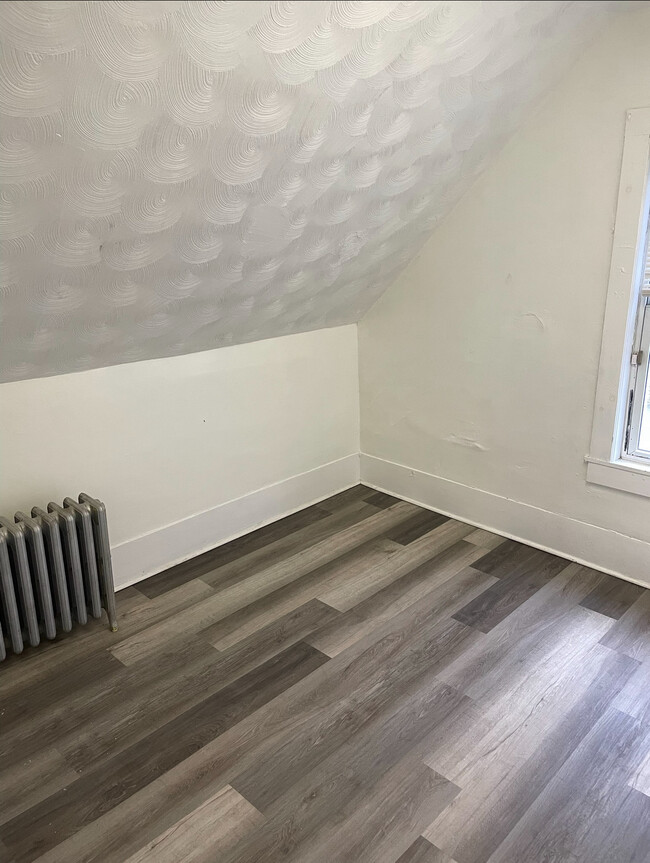 Building Photo - 78 S Fuller St Ext