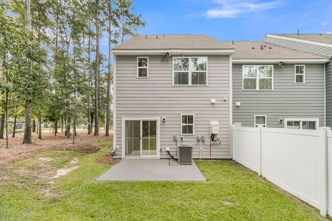 Building Photo - 1010 Crescent Cove Lane