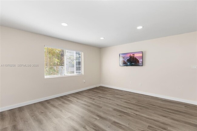 Building Photo - 3101 SW 27th Ave