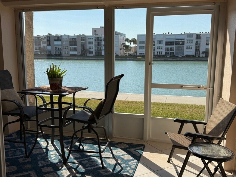 Patio - 7560 Bay Island Dr S