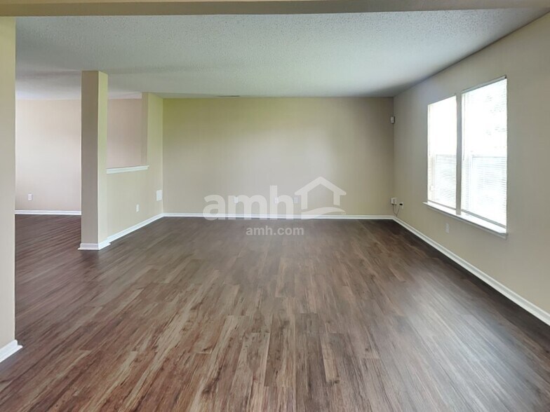Building Photo - 3230 Abaca Ct