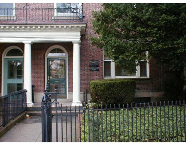 Building Photo - 1712 Beacon St