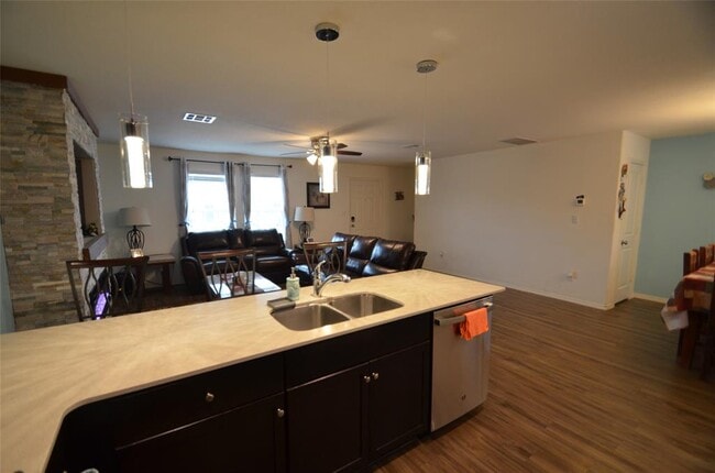 Building Photo - 13706 Mussel Rn