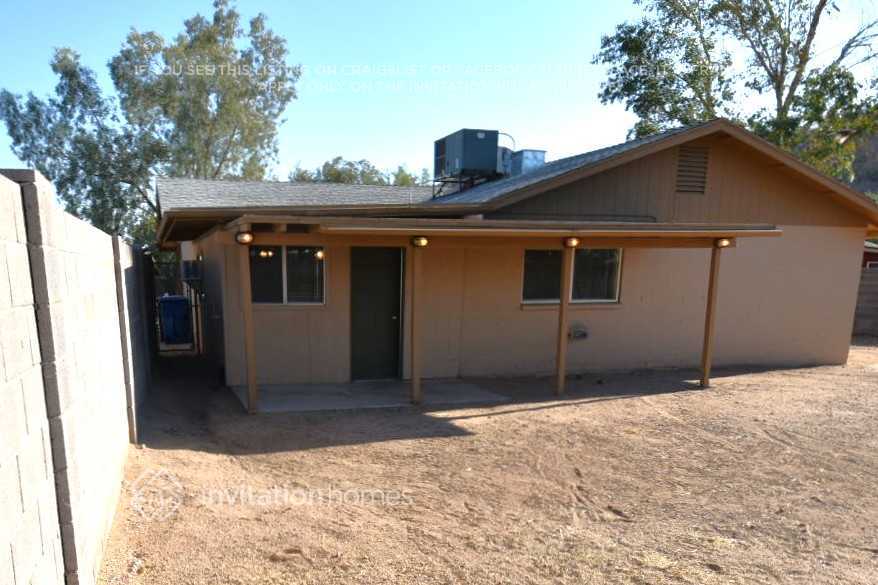 Building Photo - 9016 E Gary Ln