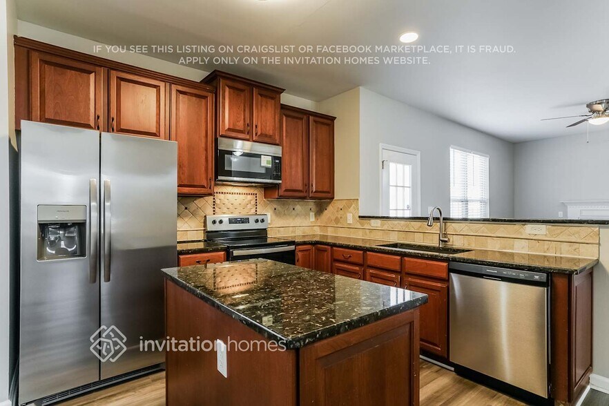 Building Photo - 200 Gooseberry Dr