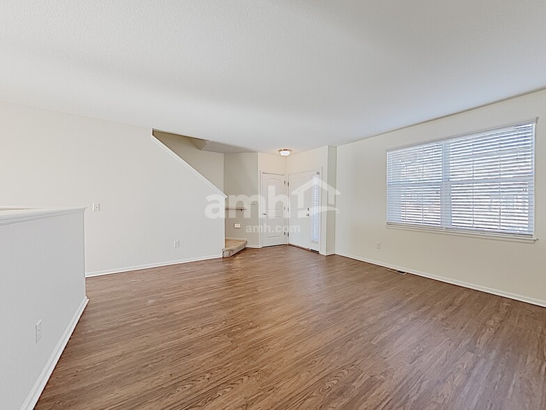 Building Photo - 10277 Nucla St