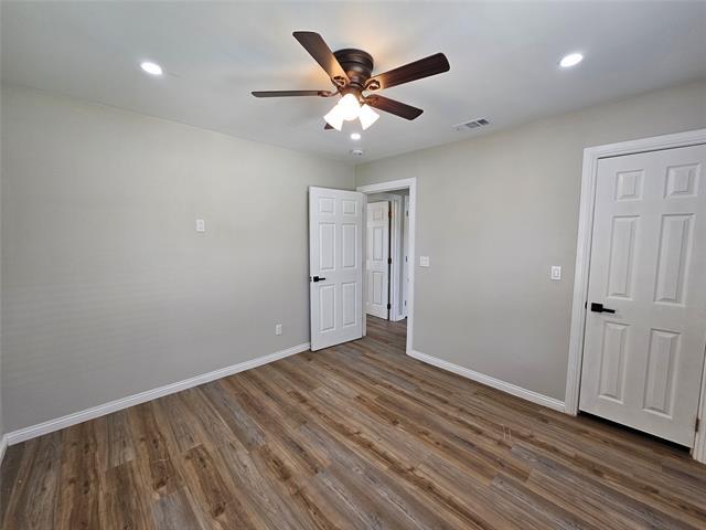 Building Photo - 5519 Arlington Park Dr