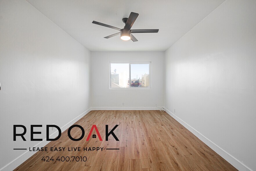 Building Photo - 340 W 87th St