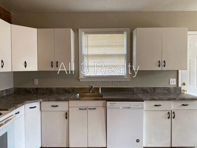 Building Photo - 3719 Bridlewood Dr