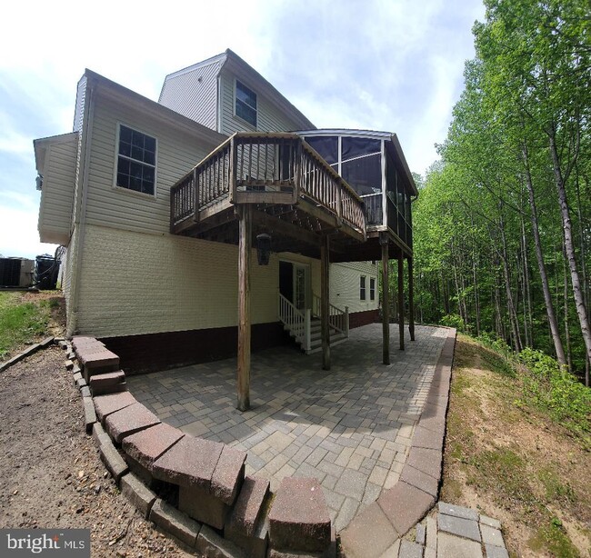 Building Photo - 10105 Cotter Ct