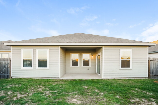 Building Photo - 4049 Fringe Tree Ln