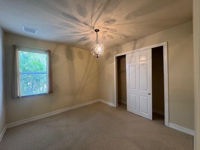Building Photo - 664 Edgebrook Ln