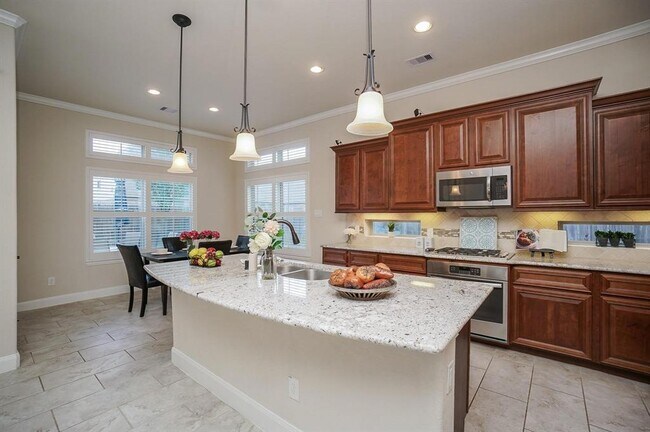 Building Photo - 13314 Edison Trace Ln
