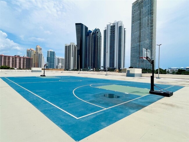 Building Photo - 16909 N Bay Rd