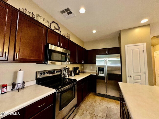 Building Photo - 3823 E Trigger Way