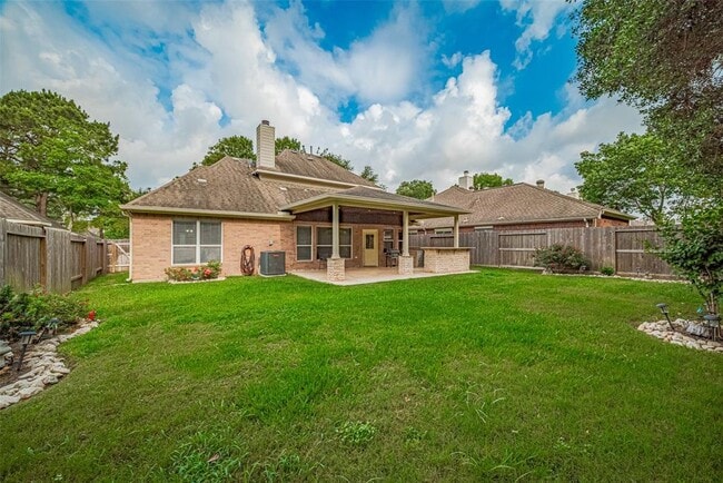 Building Photo - 3911 Fall Branch Dr