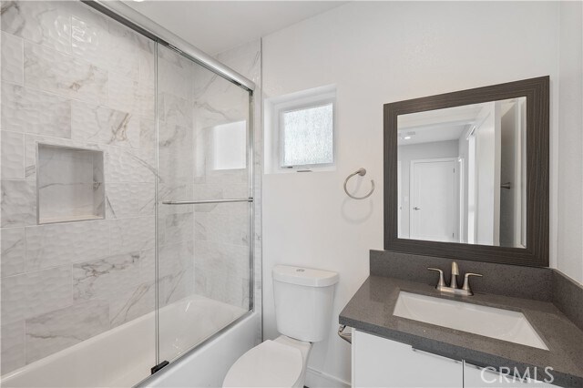 Building Photo - 2727 S La Brea Ave