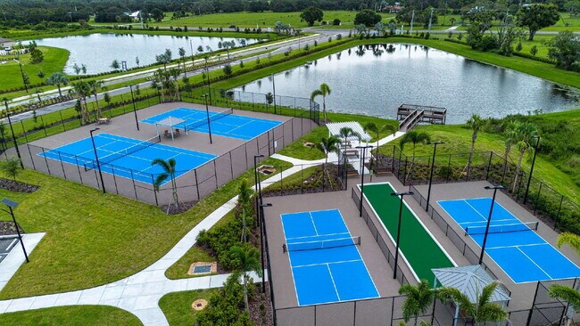 Building Photo - Lakeside Luxury in Parrish - 5 Bedroom BRA...