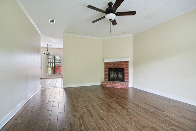 Building Photo - 17418 Deer Lake Ave