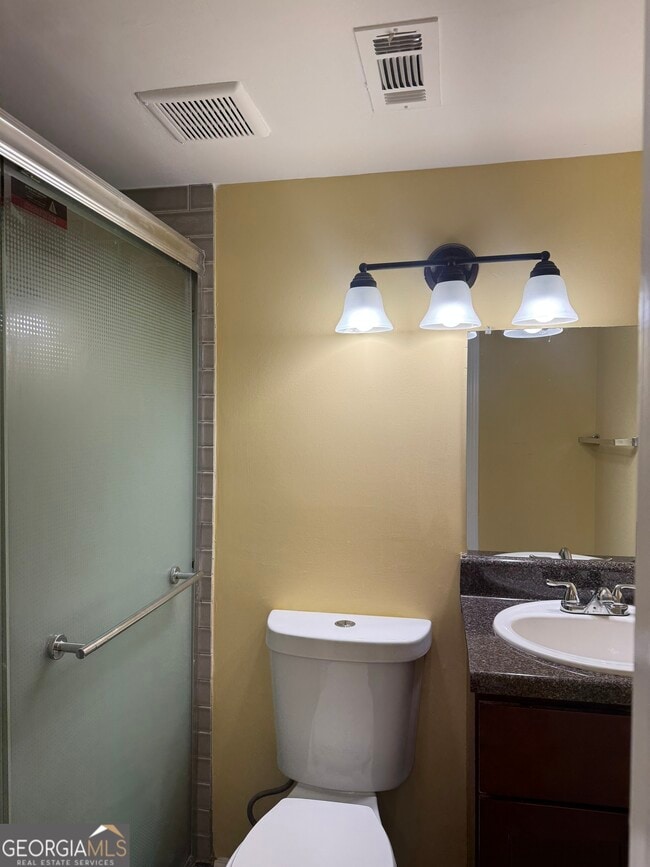 Building Photo - 400 Tunis Rd