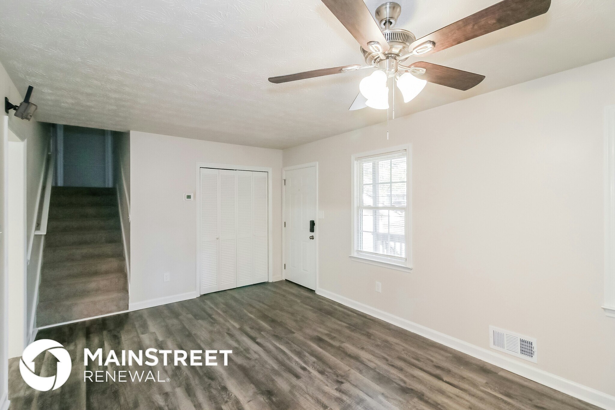 Building Photo - 632 Cloudland Dr