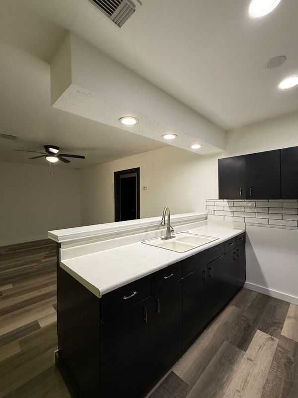 Building Photo - 217 Avenue E