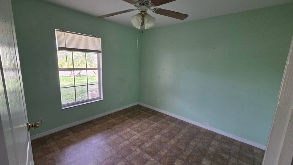 Building Photo - 2909 13th St SW