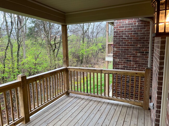 Building Photo - Beautiful 3 Bedroom 2 Bath Condominium