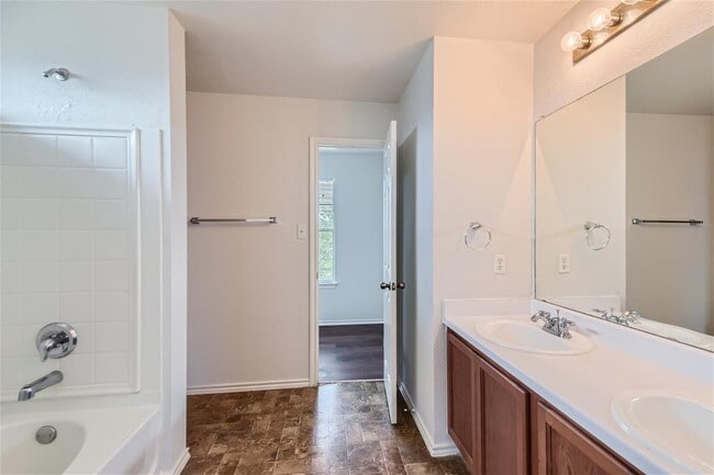 Building Photo - 18408 Cloudmore Ln
