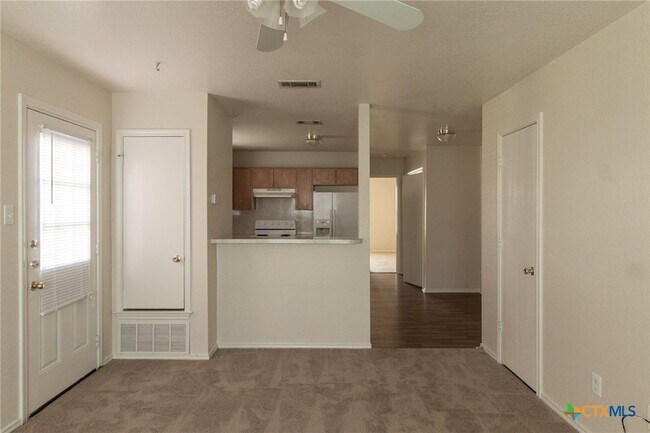 Building Photo - 4101 Gus Dr