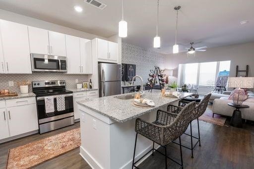 Building Photo - 5561 Post Oak Blvd