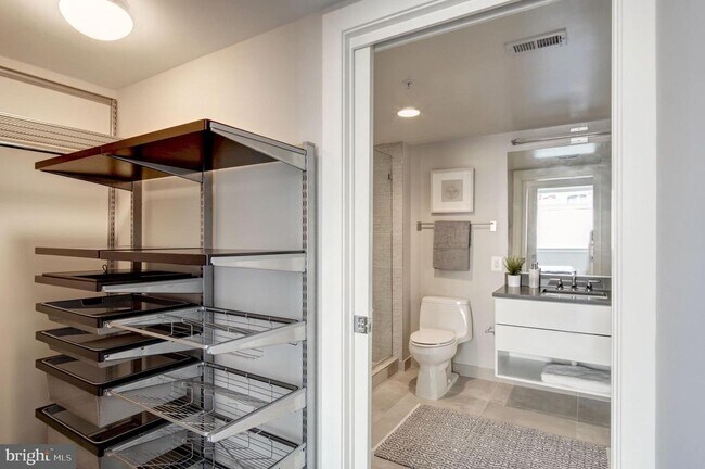 Building Photo - 1311 13th St NW