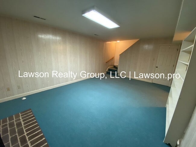 Building Photo - Spacious Hollins Four Bedroom w/ Finished Basement