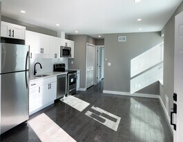 Building Photo - 1379 S 46th St