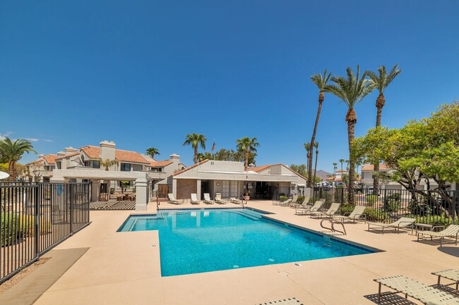 Building Photo - Updated 1 bed 1 Bath Scottsdale Ranch Condo - Available Now!