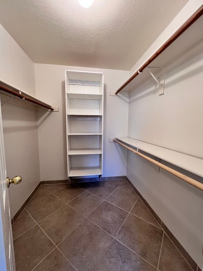 Building Photo - Ahwatukee Charmer!