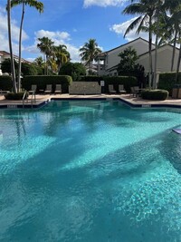Building Photo - 1382 Harbor View W