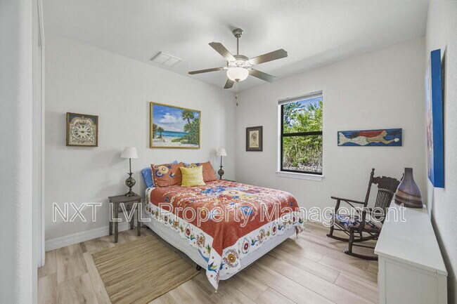 Building Photo - 12418 Prather Ave