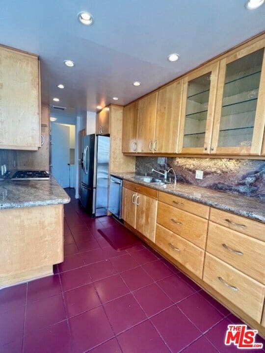 Building Photo - 11805 Mayfield Ave