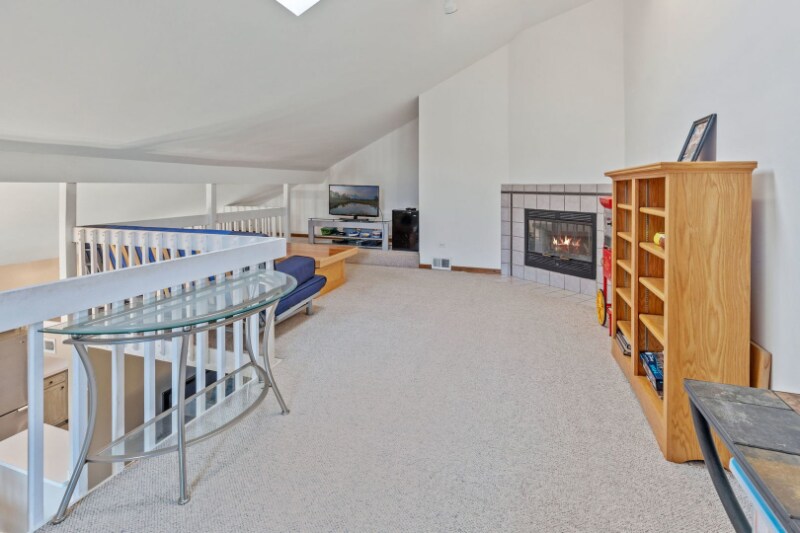 Building Photo - 16719 Paxton Ave