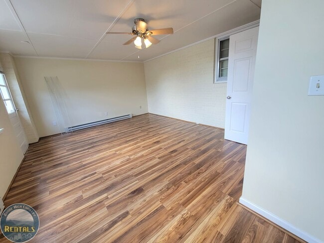 Building Photo - Spacious House Located off the 105 Bypass