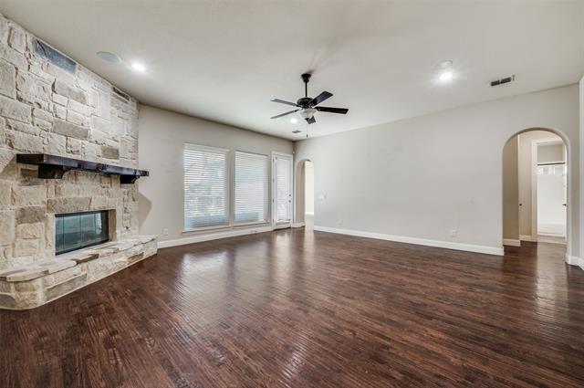 Building Photo - 7495 Perry Dr