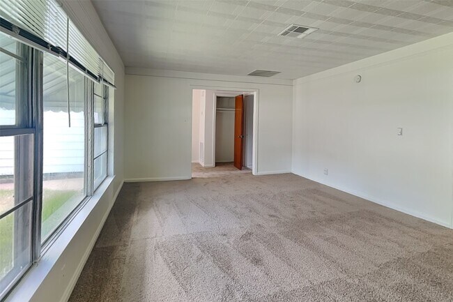 Building Photo - 7538 Vista Verde St
