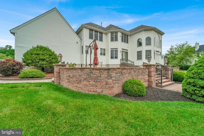 Building Photo - 19 Meadowlark Dr