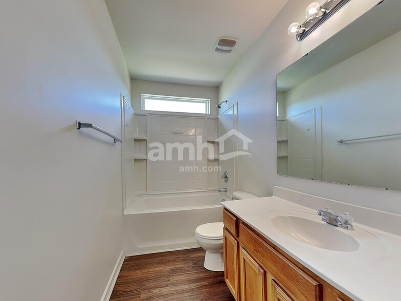 Building Photo - 16511 Falconry Way